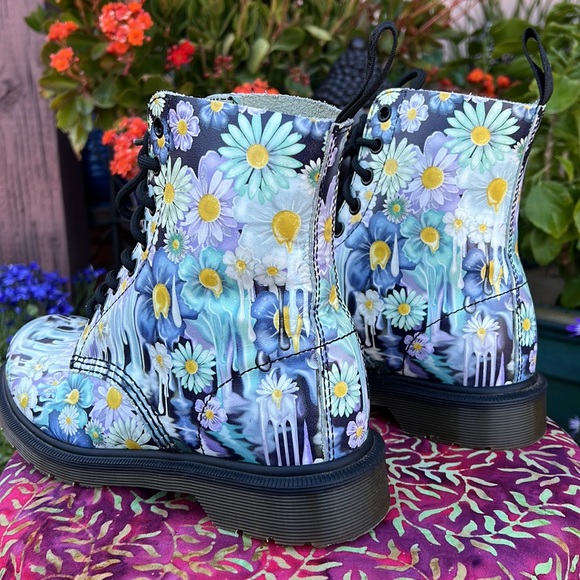 Dr. Martens Pascal Blue Slime Paint Drip Floral Boots - Picture 4 of 17